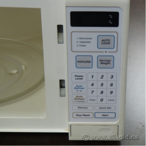 Panasonic White 0.7cu ft 1300w Counter Top Microwave Oven Allsold.ca